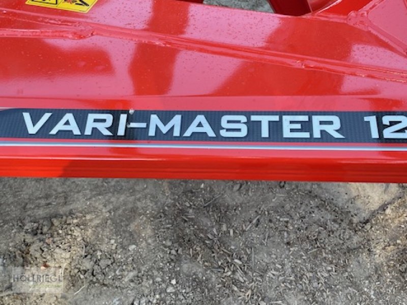 Pflug of the type Kuhn VM 123, Neumaschine in Hohenburg (Picture 1)