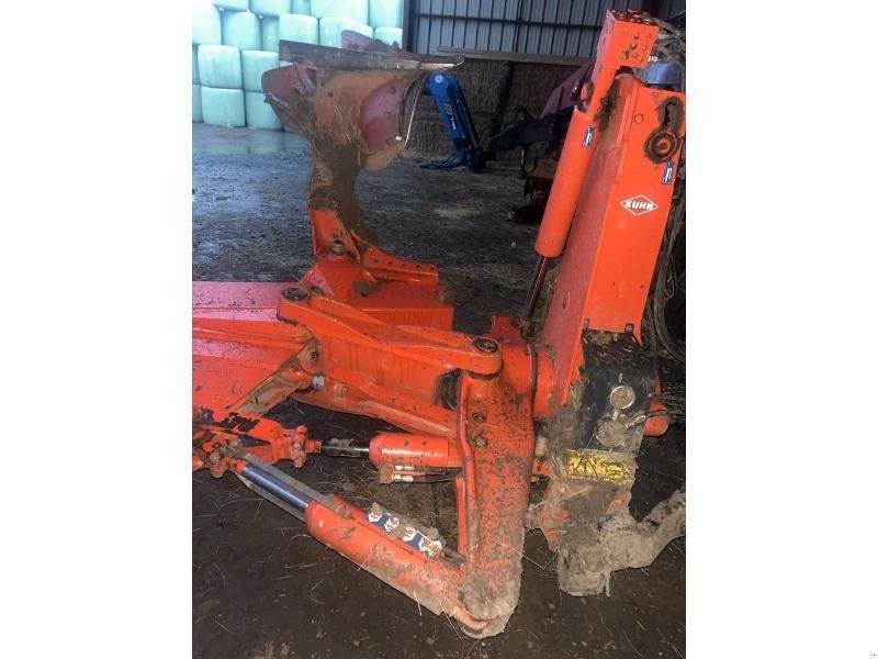 Pflug typu Kuhn VM-LOS183-6T, Gebrauchtmaschine v ANTIGNY (Obrázek 3)