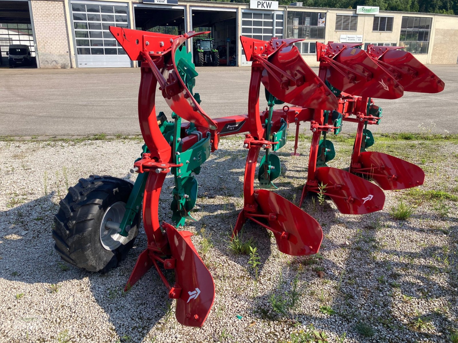 Pflug des Typs Kverneland 150 S-100-4, Neumaschine in Beilngries (Bild 3)