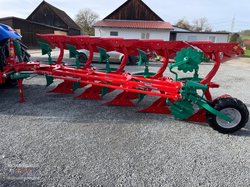 Kverneland 2300S-100 Variomat, Gebrauchtmaschine, Rok výroby: 2022 (Obrázek 1) Pflug typu Kverneland 2300S-100 Variomat, Gebrauchtmaschine v Lichtenfels (Obrázek 1)