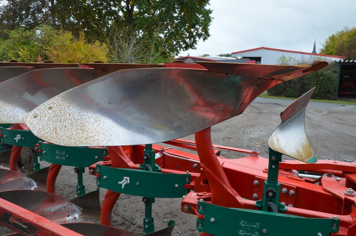 Pflug typu Kverneland 3300 S-100-5 Packerarm, Neumaschine v Suhlendorf (Obrázek 11)