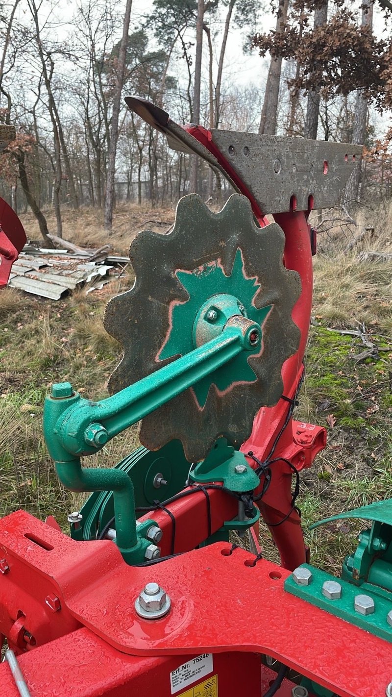 Pflug del tipo Kverneland 3300 S-100-6 Variomat, Gebrauchtmaschine In Suhlendorf (Immagine 2)