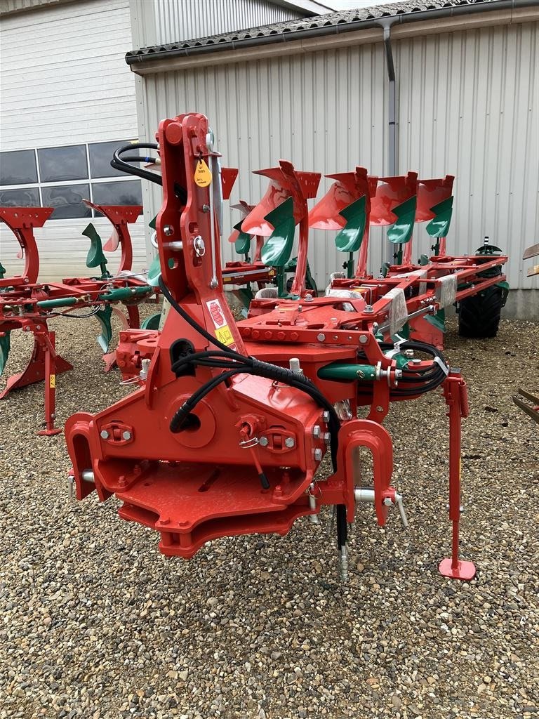 Pflug des Typs Kverneland 3300 S, Gebrauchtmaschine in Spøttrup (Bild 3)