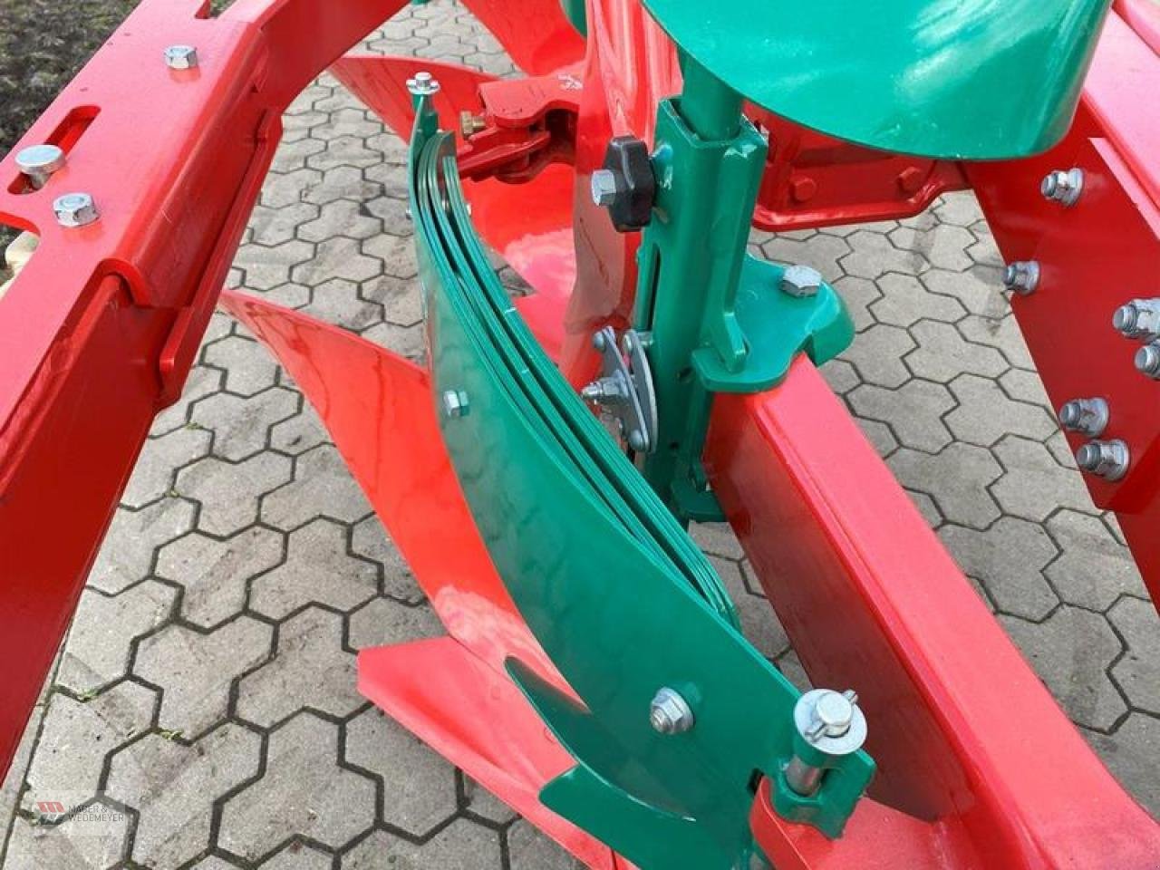 Pflug des Typs Kverneland 3300S-100 VARIO 5 SCHAR, Neumaschine in Oyten (Bild 8)
