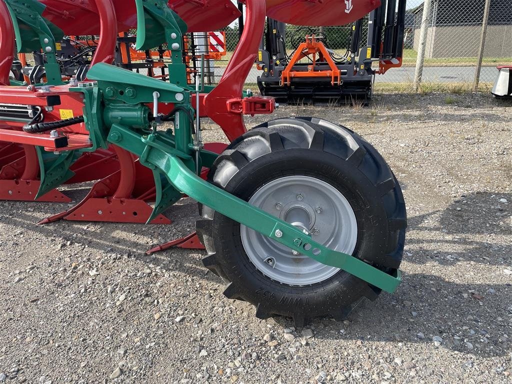 Pflug des Typs Kverneland 3300S Variomat 6x18", Gebrauchtmaschine in Brørup (Bild 3)