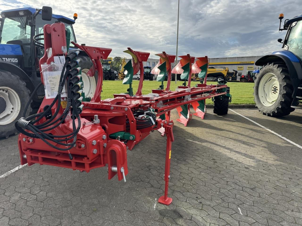 Pflug des Typs Kverneland 3300S, Gebrauchtmaschine in Hadsten (Bild 3)