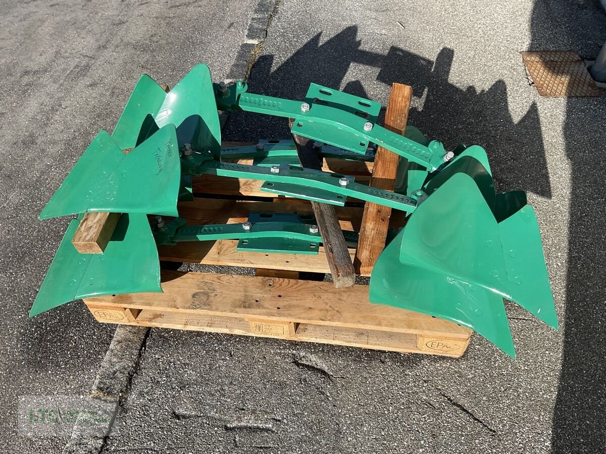 Pflug of the type Kverneland 4 Paar Maiseinleger, Neumaschine in Kalsdorf (Picture 7)