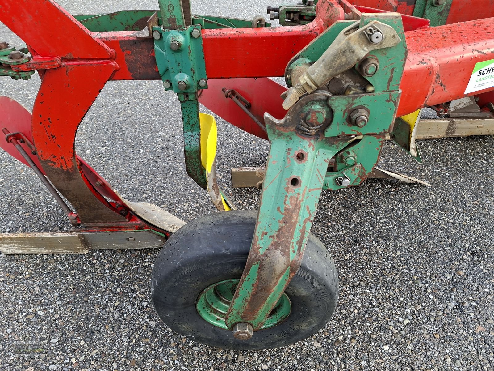 Pflug typu Kverneland 4-schar mit Steinsicherung über Blattfeder, Gebrauchtmaschine v Gampern (Obrázek 11)