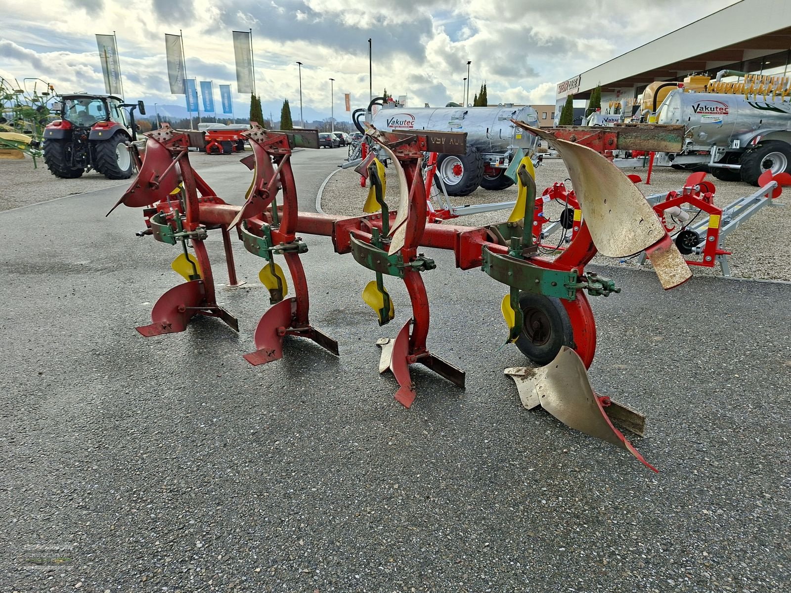 Pflug typu Kverneland 4-schar mit Steinsicherung über Blattfeder, Gebrauchtmaschine v Gampern (Obrázek 10)