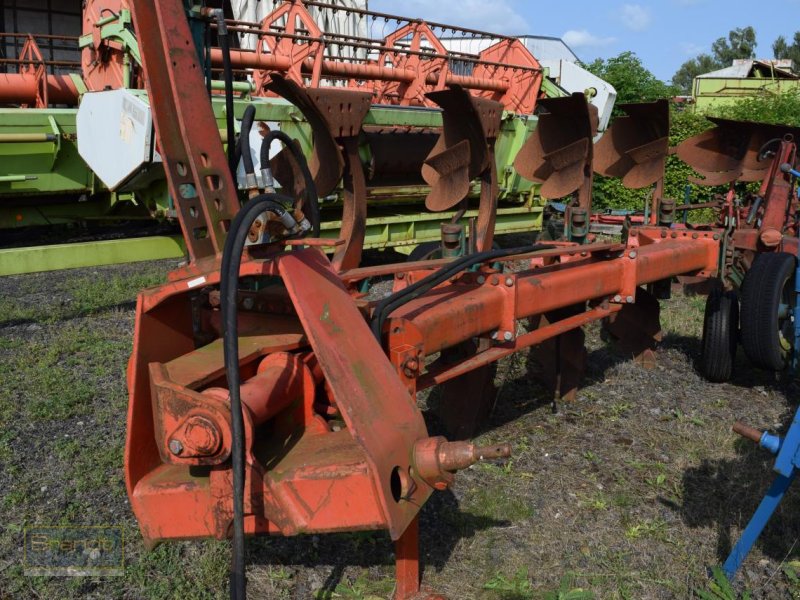 Pflug des Typs Kverneland 4-Scharpflug, Gebrauchtmaschine in Oyten (Bild 1)
