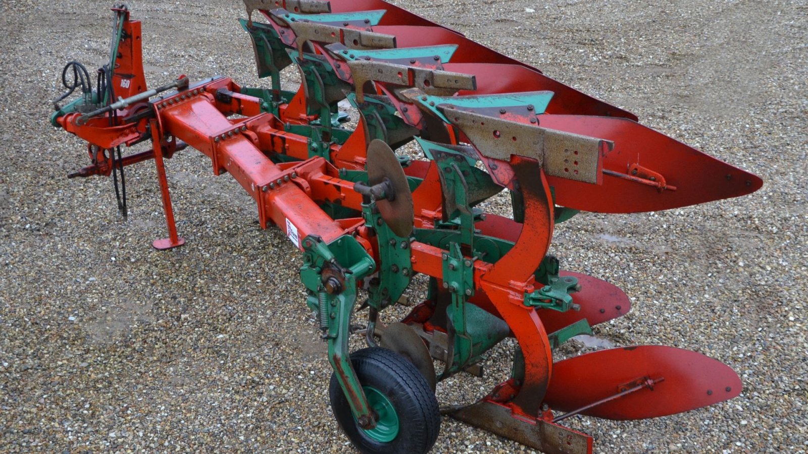 Pflug des Typs Kverneland 4E14″ 4 furet - 160 - krop 8 90 % muldplader, Gebrauchtmaschine in Vils, Mors (Bild 2)