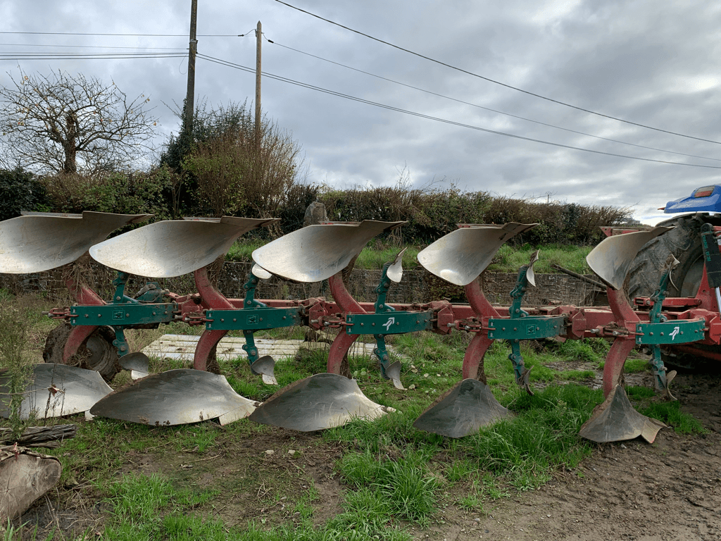 Pflug типа Kverneland 5 CORPS, Gebrauchtmaschine в TREMEUR (Фотография 4)