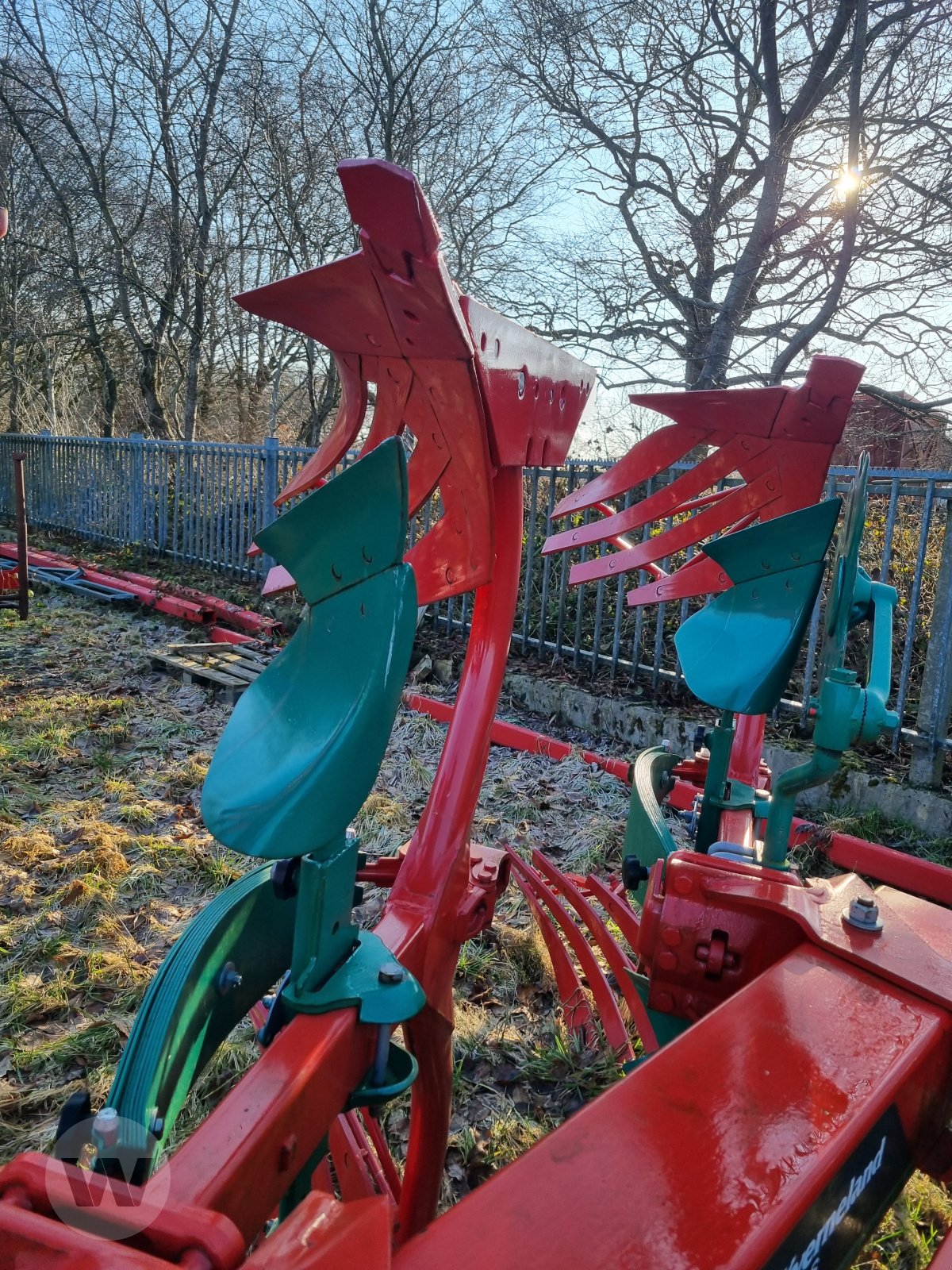 Pflug des Typs Kverneland 6300 S, Neumaschine in Börm (Bild 4)
