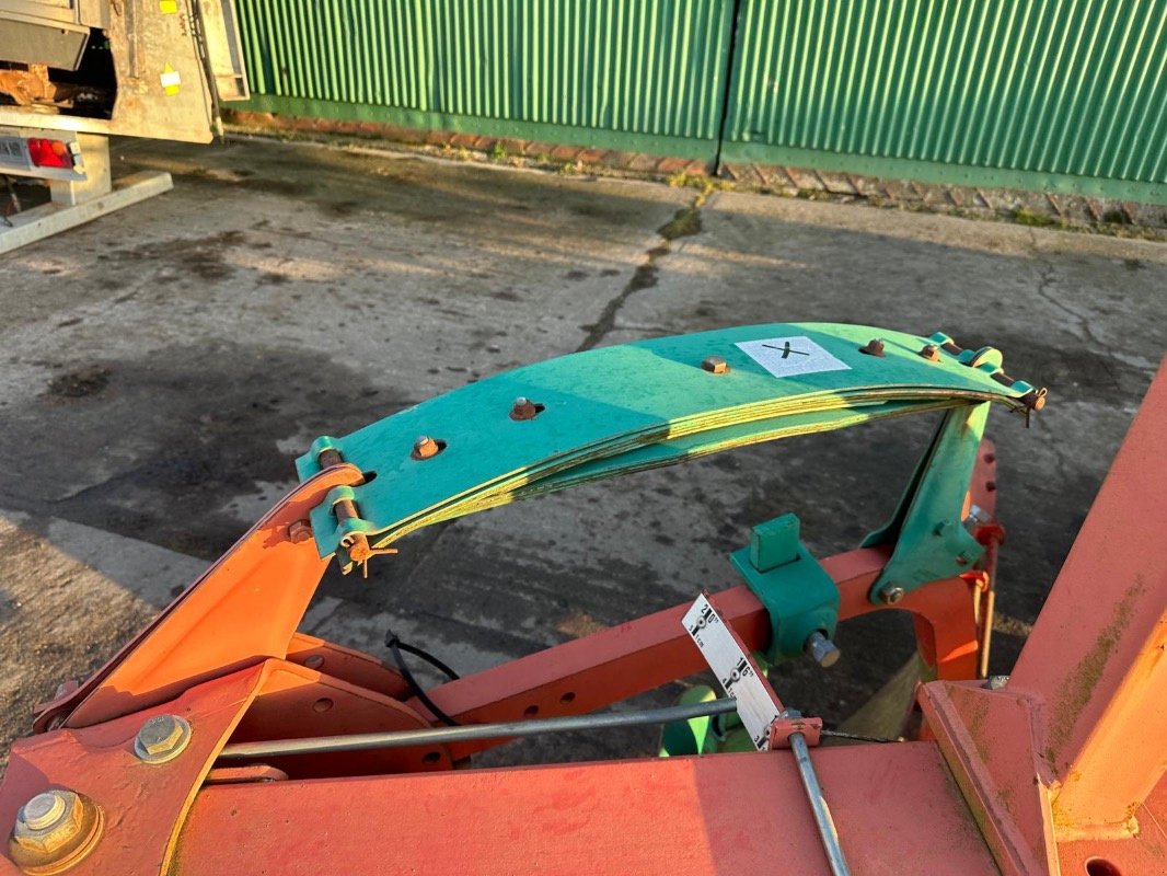 Pflug типа Kverneland BE 100 - 7 Schar, Gebrauchtmaschine в Liebenwalde (Фотография 12)