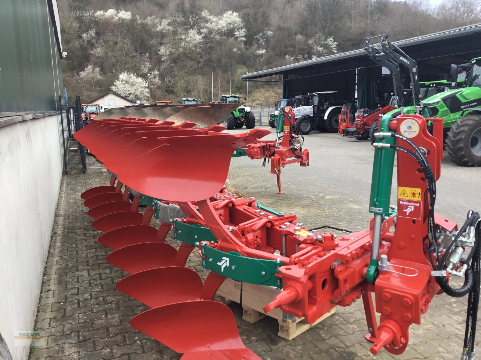 Pflug des Typs Kverneland Ecomat 65-200-8, Neumaschine in Niederstetten (Bild 3)