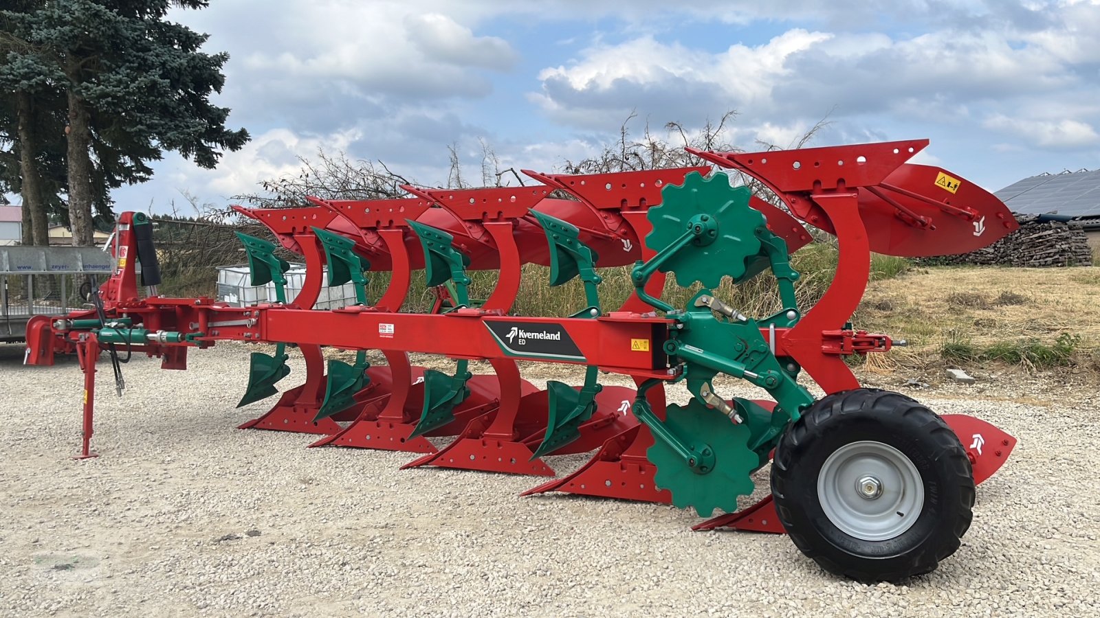 Pflug des Typs Kverneland ED 100-200, Neumaschine in Dischingen (Bild 2)