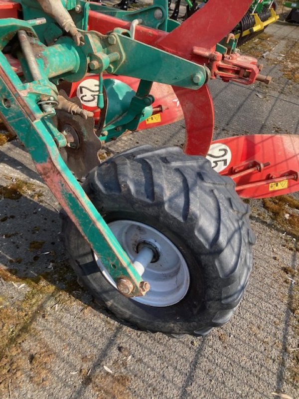 Pflug des Typs Kverneland EG 100/300/77RH, Gebrauchtmaschine in Hofgeismar (Bild 6)