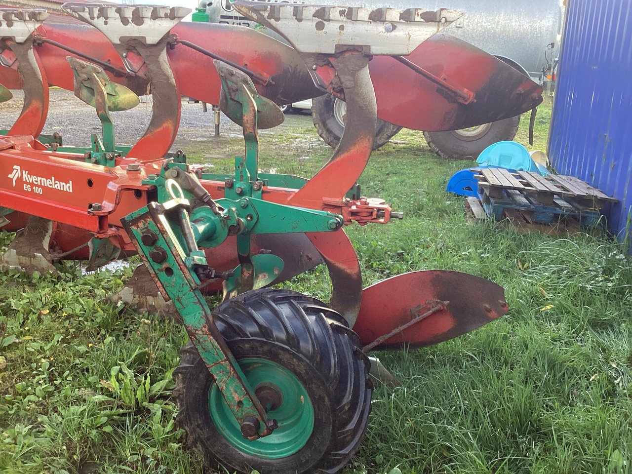 Pflug des Typs Kverneland EG 100 300, Gebrauchtmaschine in VERNOUX EN VIVARAIS (Bild 6)