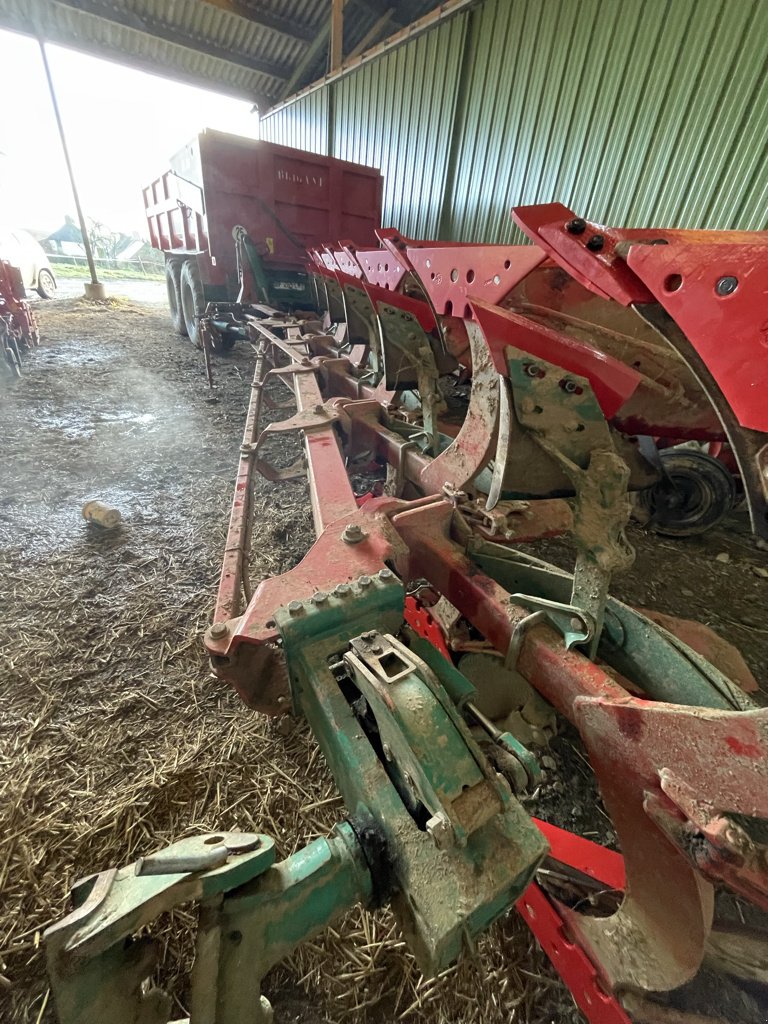Pflug от тип Kverneland EG, Gebrauchtmaschine в PONTIVY (Снимка 4)