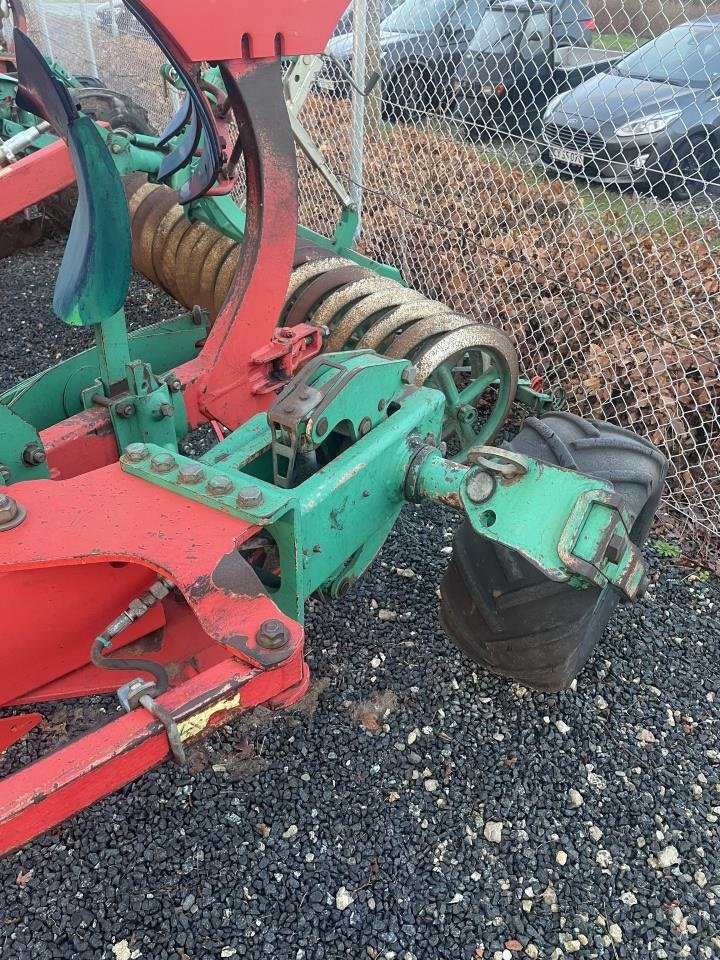 Pflug des Typs Kverneland EG100-300-30-5 FURET, Gebrauchtmaschine in Hadsten (Bild 4)