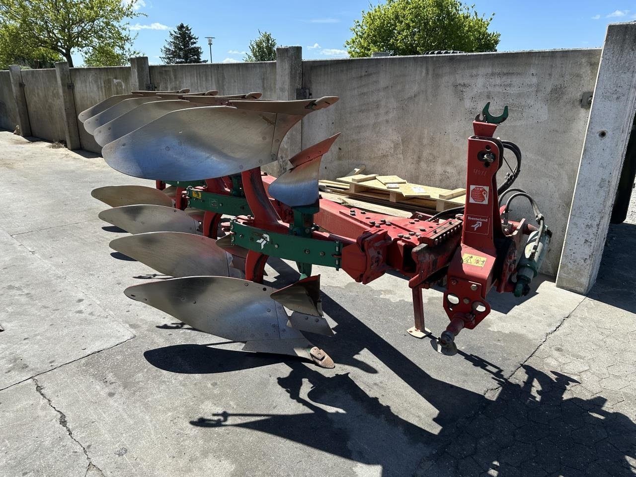 Pflug Türe ait Kverneland EM100 4X16, Gebrauchtmaschine içinde Hadsten (resim 2)