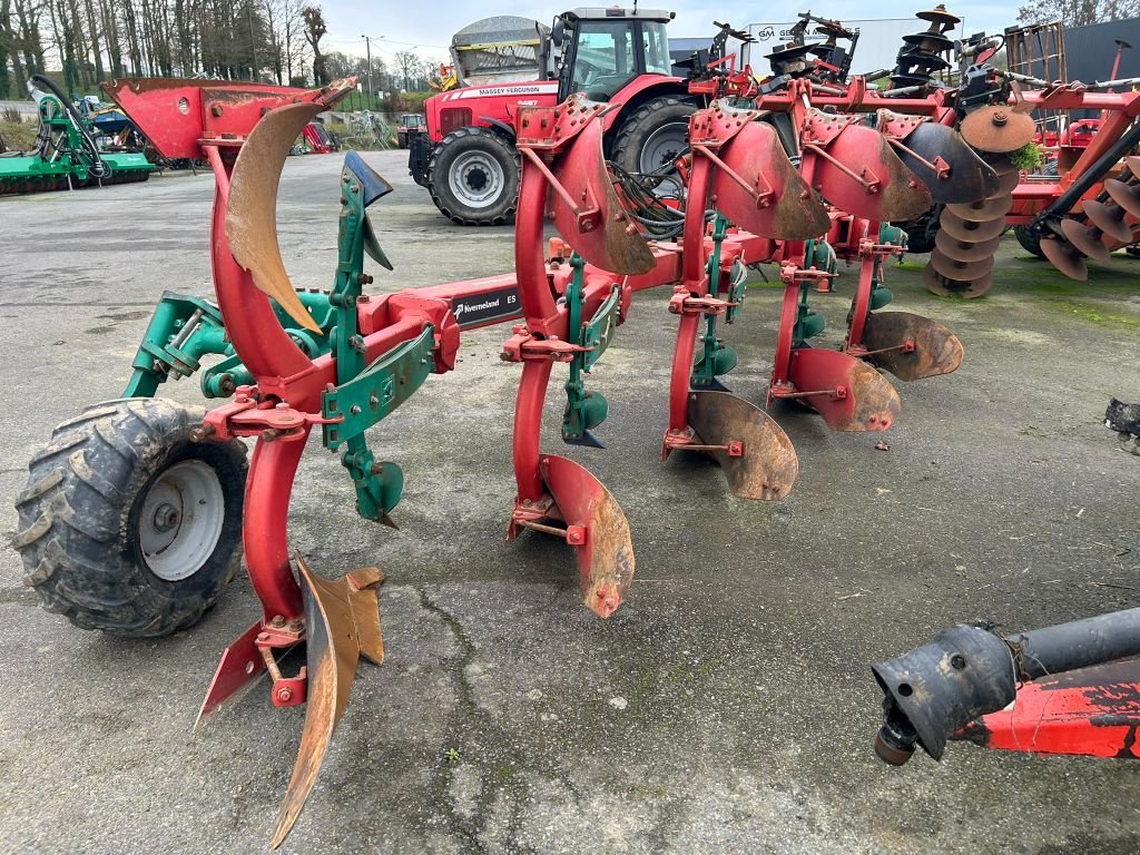 Pflug типа Kverneland ES100, Gebrauchtmaschine в MALESTROIT (Фотография 1)