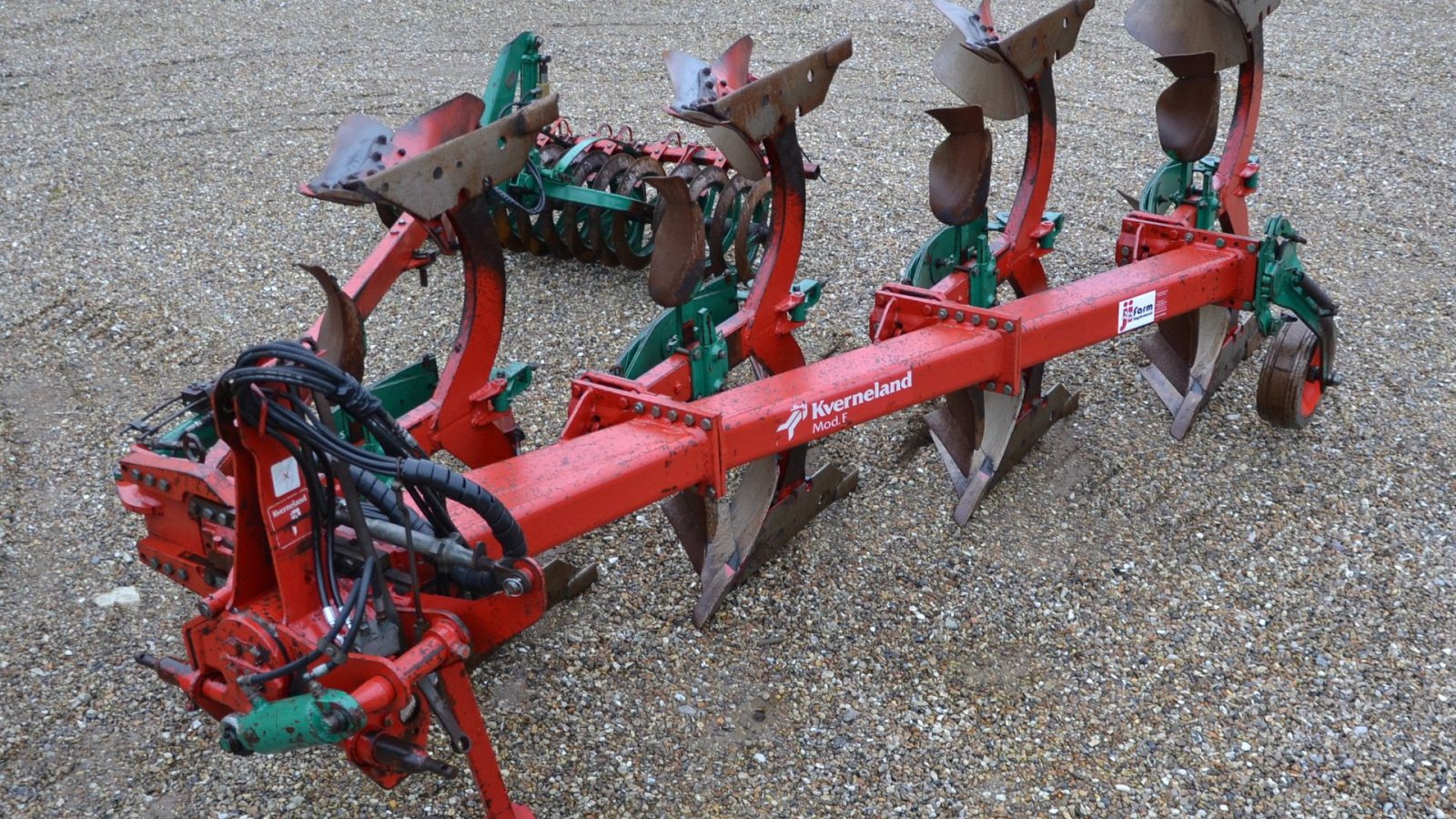 Pflug typu Kverneland F95 4 furet plov med intregreret pakker Hydr. pakkerløft og indsving, Gebrauchtmaschine v Vils, Mors (Obrázek 2)