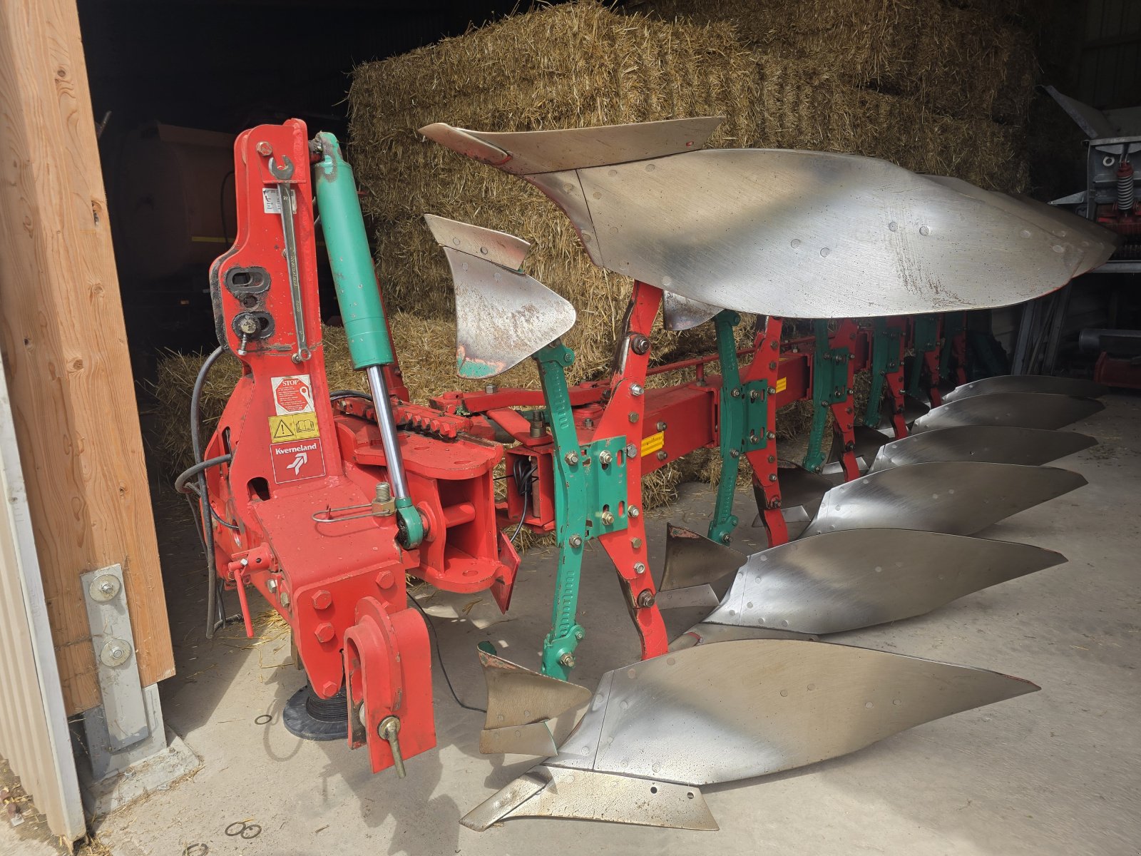 Pflug des Typs Kverneland KKLD-100-300, Gebrauchtmaschine in Treuchtlingen (Bild 4)