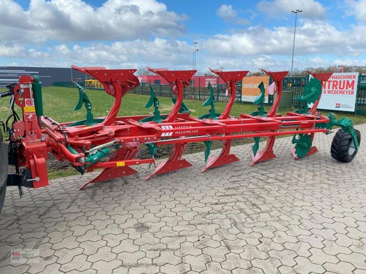 Pflug des Typs Kverneland KVERNELAND 2300S-100 5 SCHAR, Neumaschine in Oyten (Bild 1)