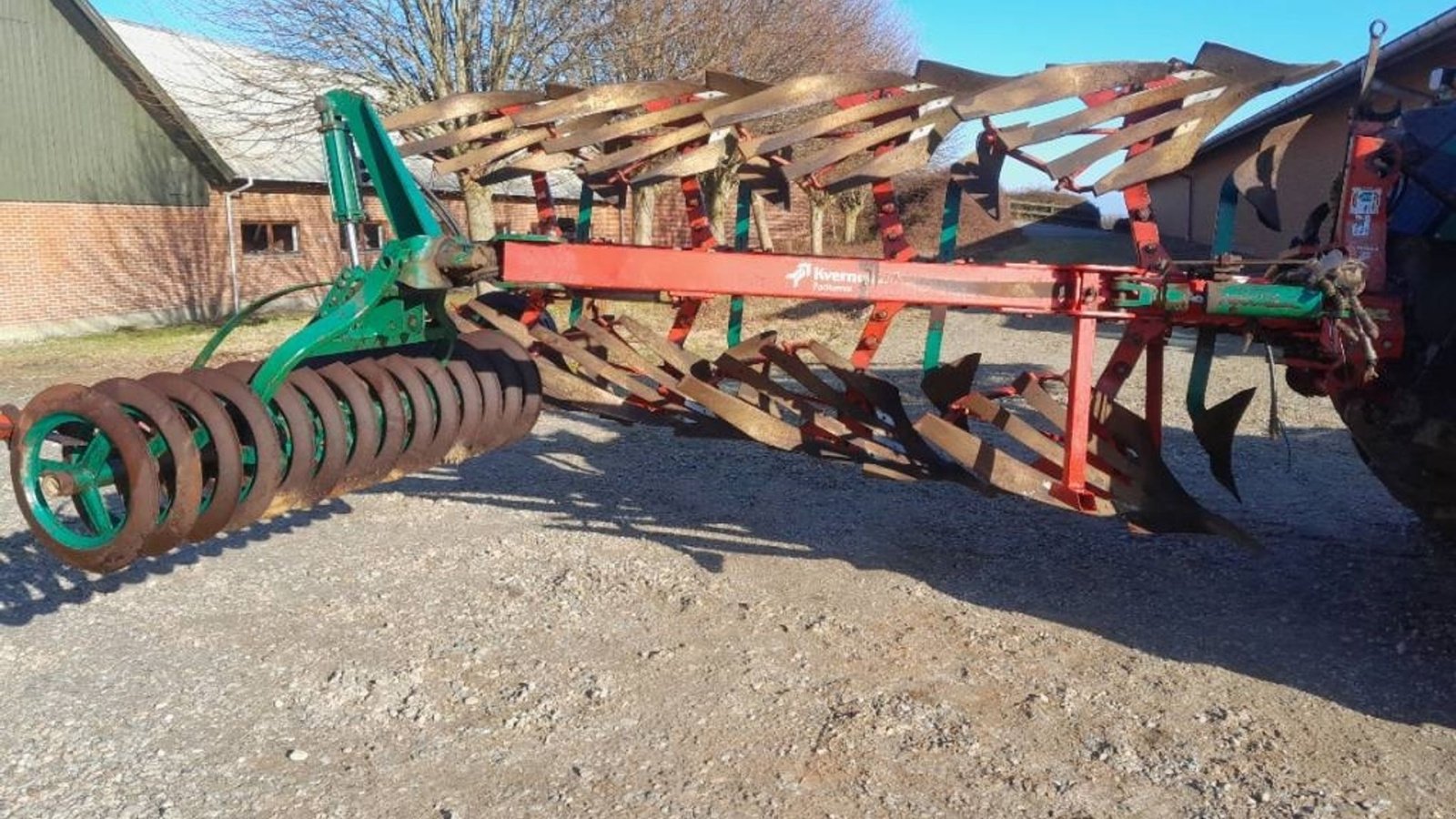 Pflug des Typs Kverneland Kverneland LM100 16″ med interegreret Jordpakker med hydr. sving og tryk LM 100, Gebrauchtmaschine in Skive (Bild 1)