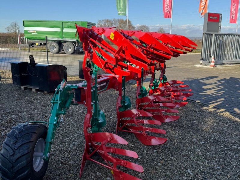 Pflug du type Kverneland LB 100-200-5, Neumaschine en Rain (Photo 1)