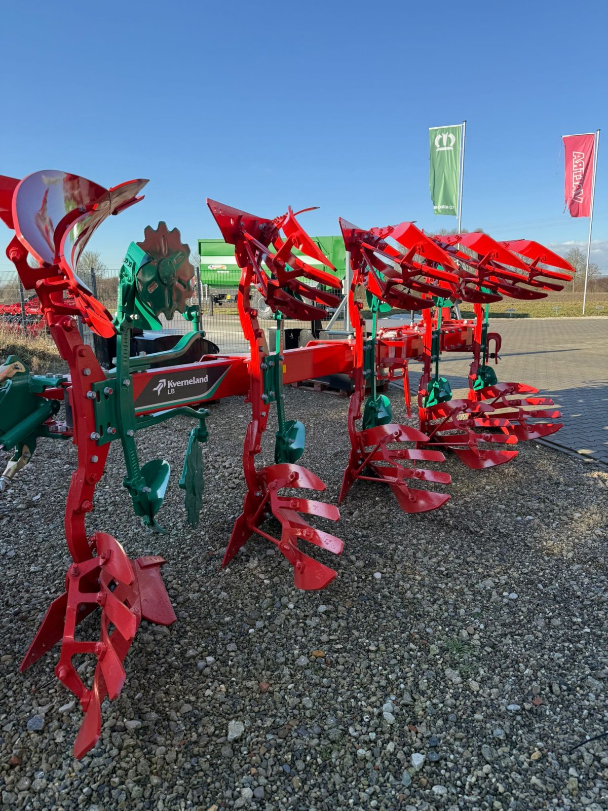 Pflug tipa Kverneland LB 100-200-5, Neumaschine u Rain (Slika 2)