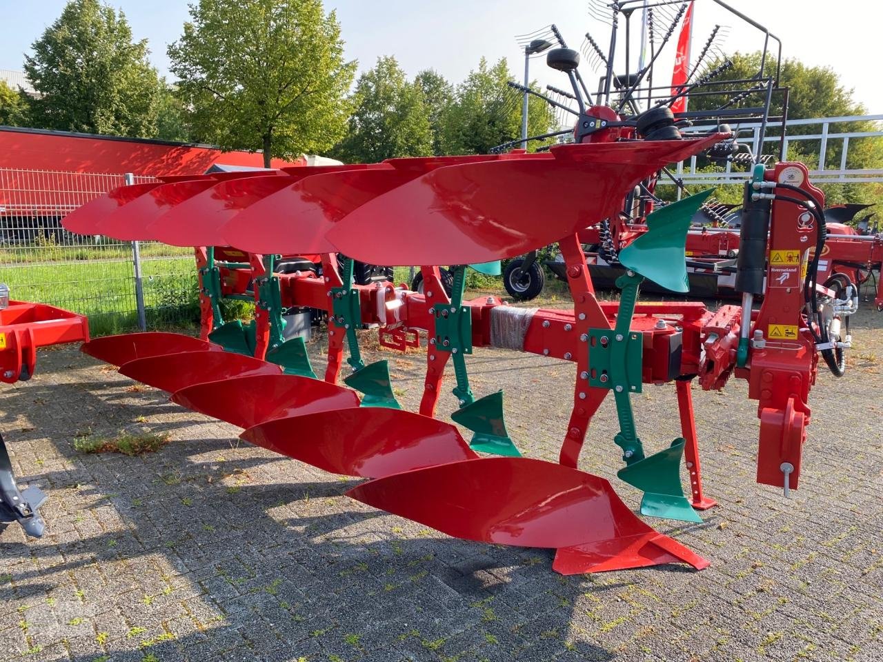 Pflug des Typs Kverneland LB 100-200-5, Neumaschine in Eslohe–Bremke (Bild 2)