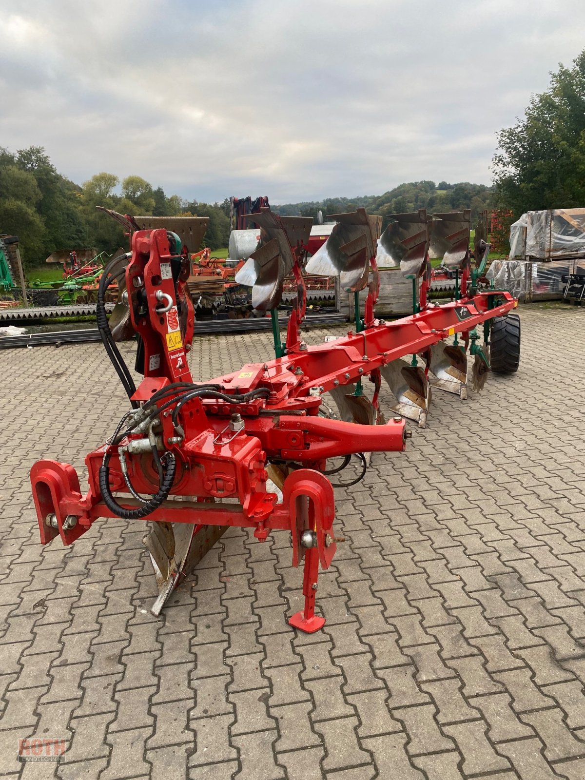 Pflug des Typs Kverneland LB 100 Vario, Gebrauchtmaschine in Untermünkheim (Bild 1)