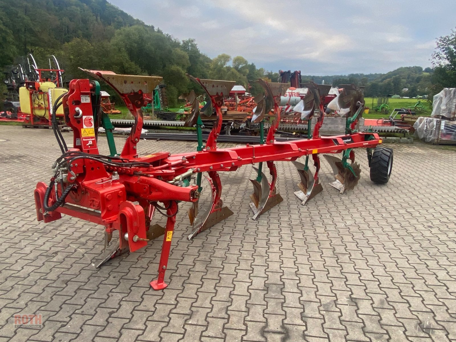 Pflug des Typs Kverneland LB 100 Vario, Gebrauchtmaschine in Untermünkheim (Bild 3)