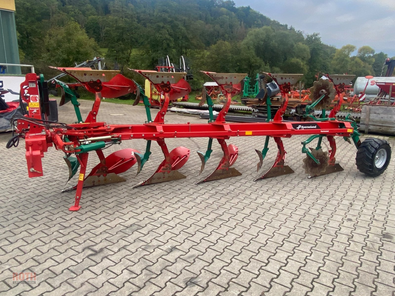 Pflug des Typs Kverneland LB 100 Vario, Gebrauchtmaschine in Untermünkheim (Bild 6)