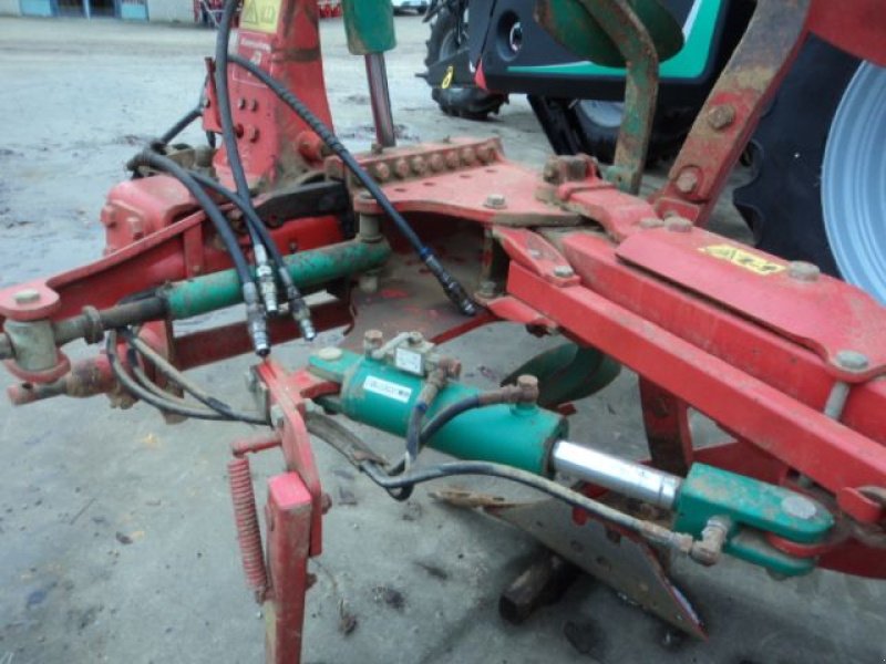 Pflug typu Kverneland LS 95, Gebrauchtmaschine v MOULLE (Obrázek 4)