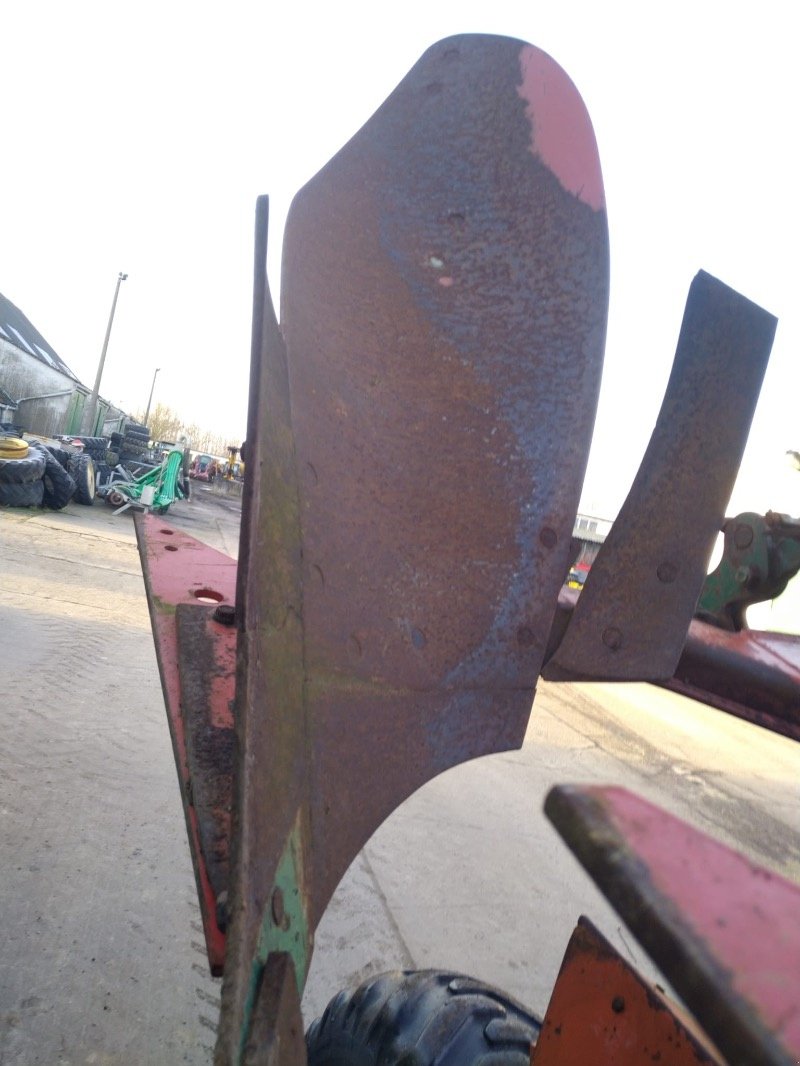 Pflug des Typs Kverneland PB 100-19, Gebrauchtmaschine in Liebenwalde (Bild 4)