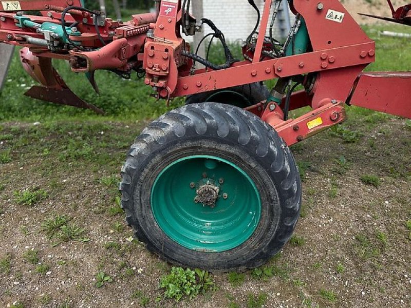 Pflug typu Kverneland PW 100 VARIOMAT 8 korp, Gebrauchtmaschine v Kaunas (Obrázek 9)