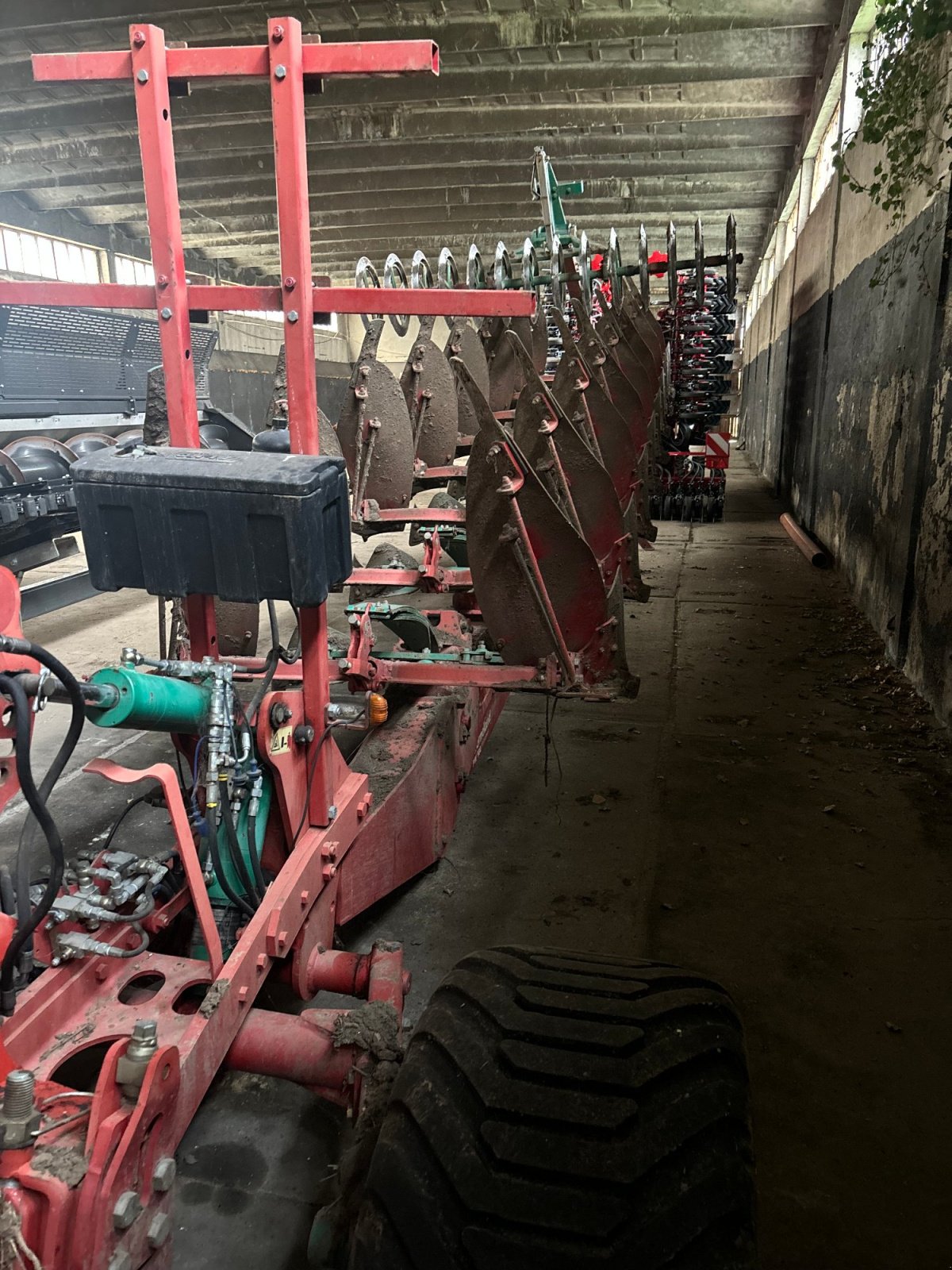 Pflug des Typs Kverneland PW 100, Gebrauchtmaschine in Pasenbach (Bild 3)