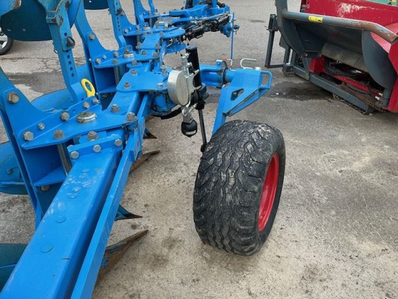 Pflug типа Lemken 5CORPS, Gebrauchtmaschine в les hayons (Фотография 4)
