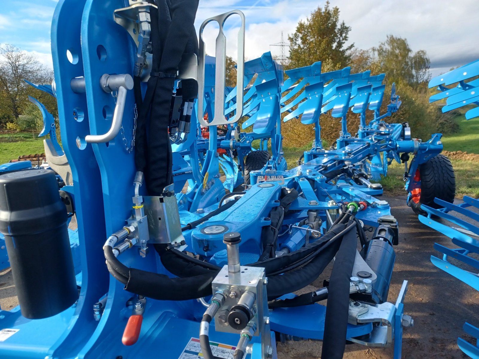 Pflug of the type Lemken Juwel 10MVU 5 + 1 N 100, Neumaschine in Uffenheim (Picture 2)