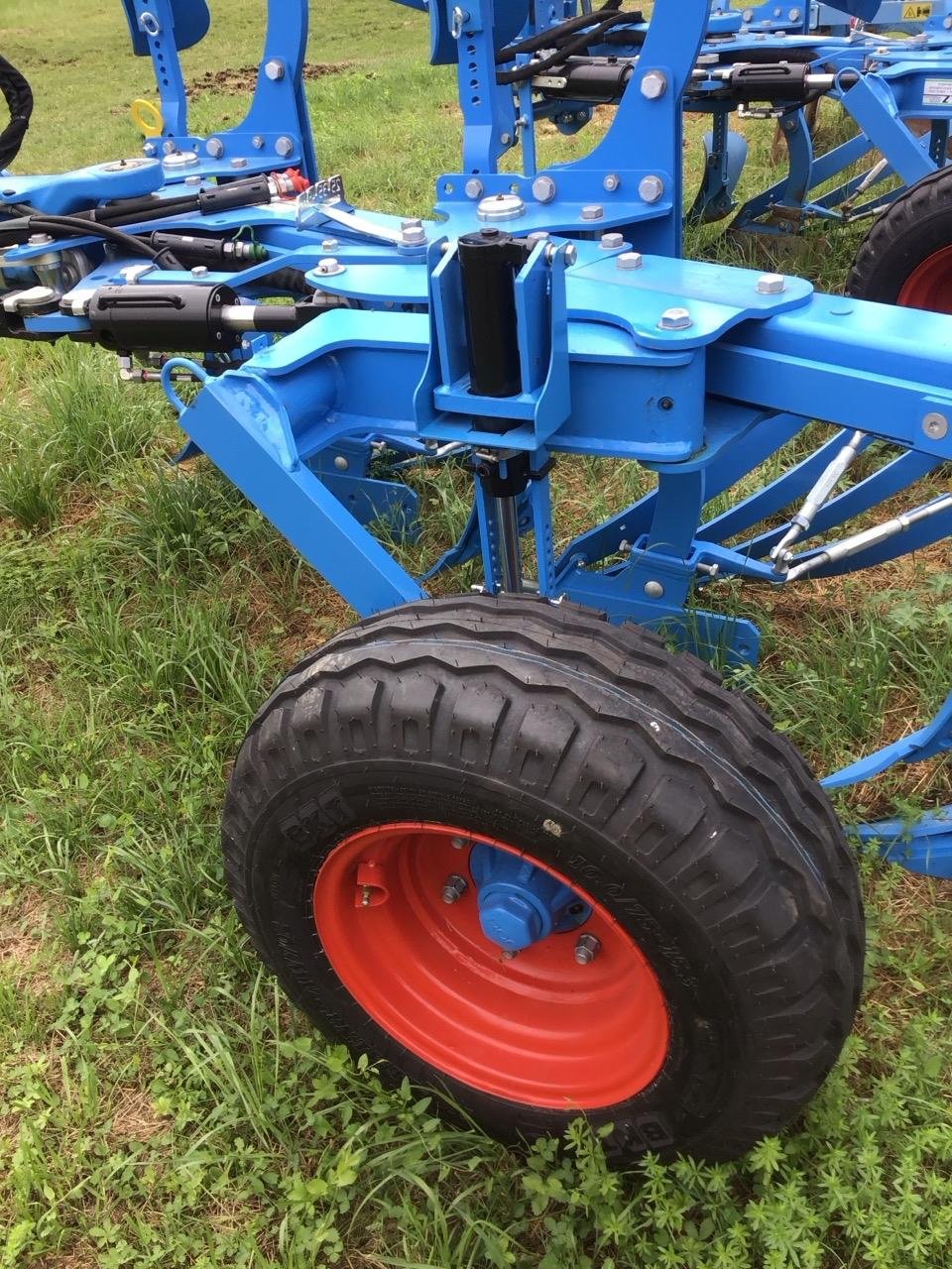Pflug des Typs Lemken Juwel 7 M V 4N100, Neumaschine in Burgbernheim (Bild 4)