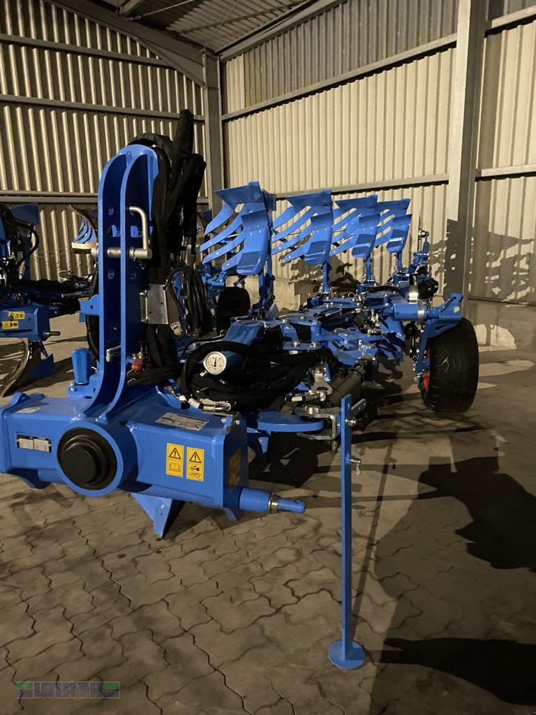 Pflug tip Lemken Juwel 8 M V 5 100 Vario, 5 furchig Preisaktion Dez 25, 2000 € Nachlass, Neumaschine in Buchdorf (Poză 1)