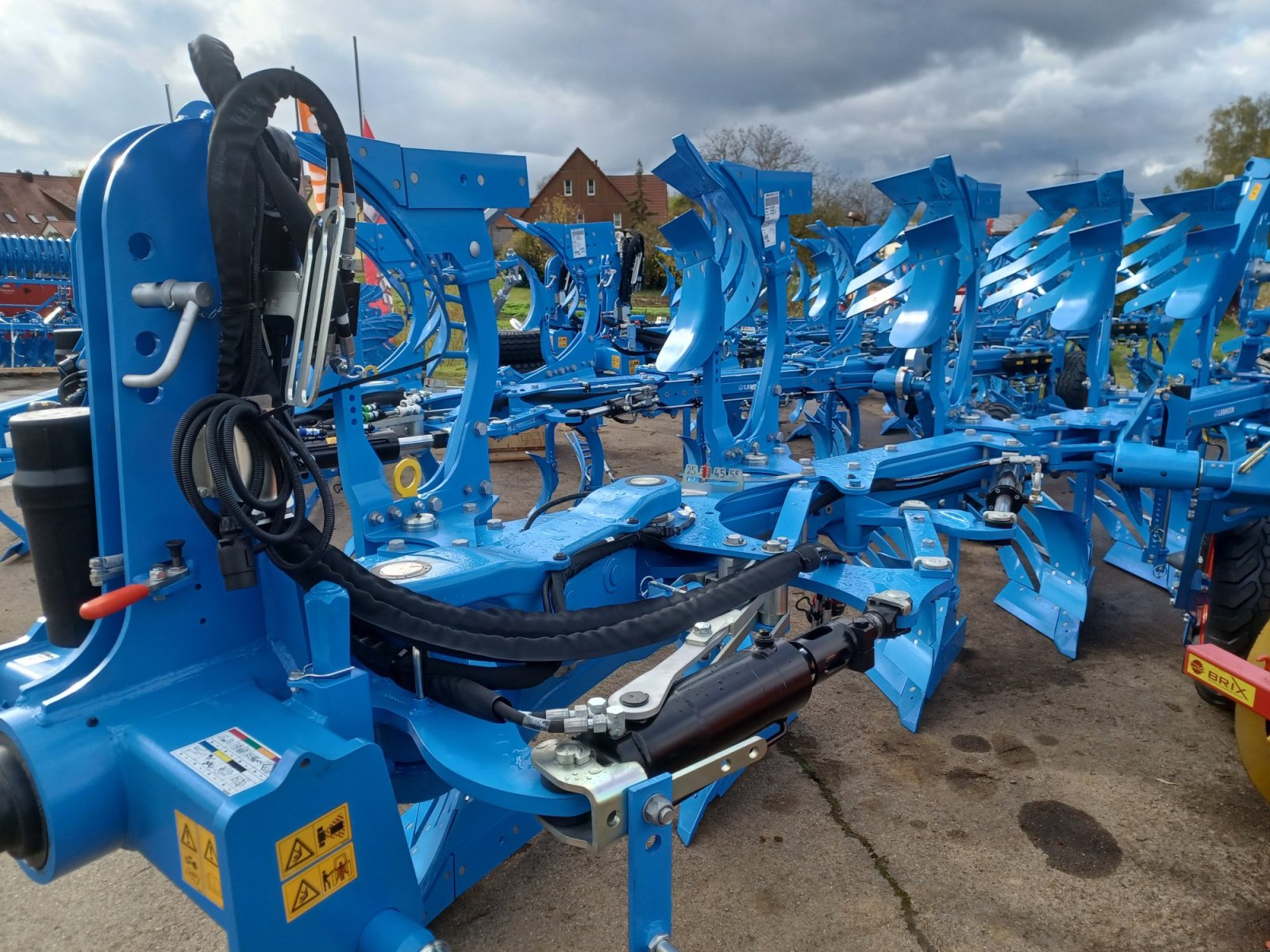 Pflug Türe ait Lemken Juwel 8 M V 5 N 100, Neumaschine içinde Uffenheim (resim 2)