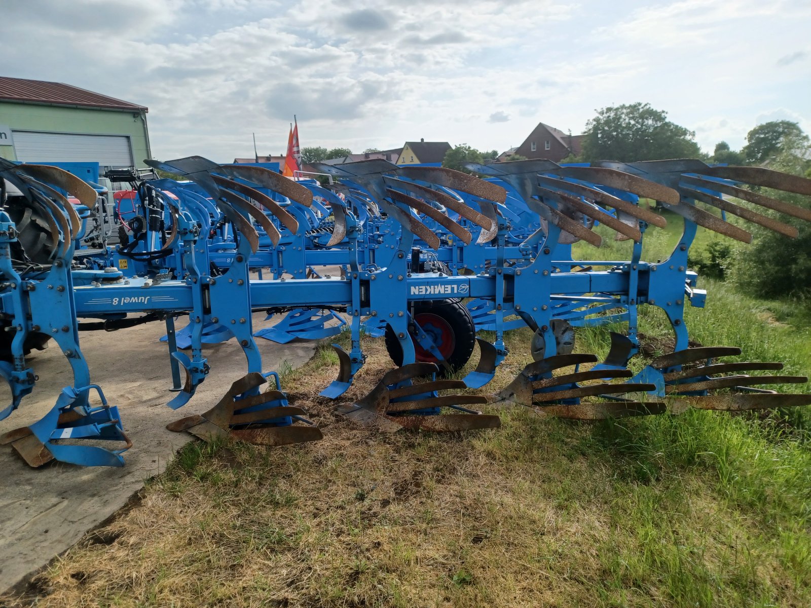 Pflug des Typs Lemken Juwel 8 V, Gebrauchtmaschine in Uffenheim (Bild 2)