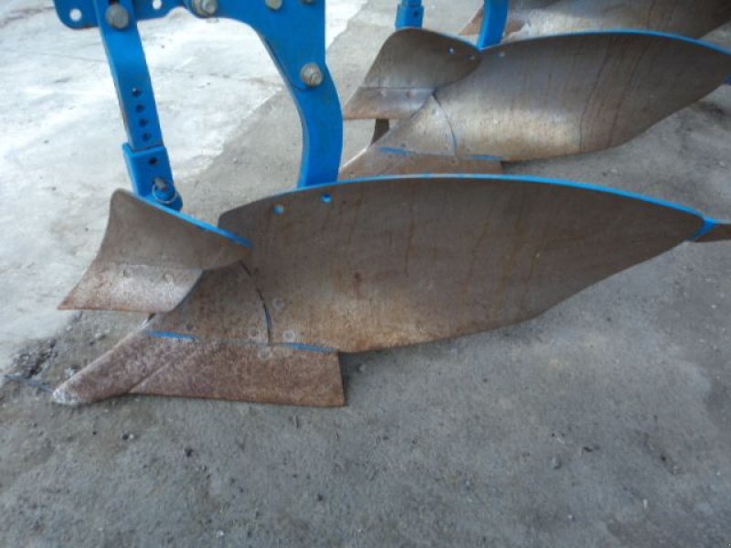 Pflug des Typs Lemken JUWEL 8, Gebrauchtmaschine in MOULLE (Bild 8)