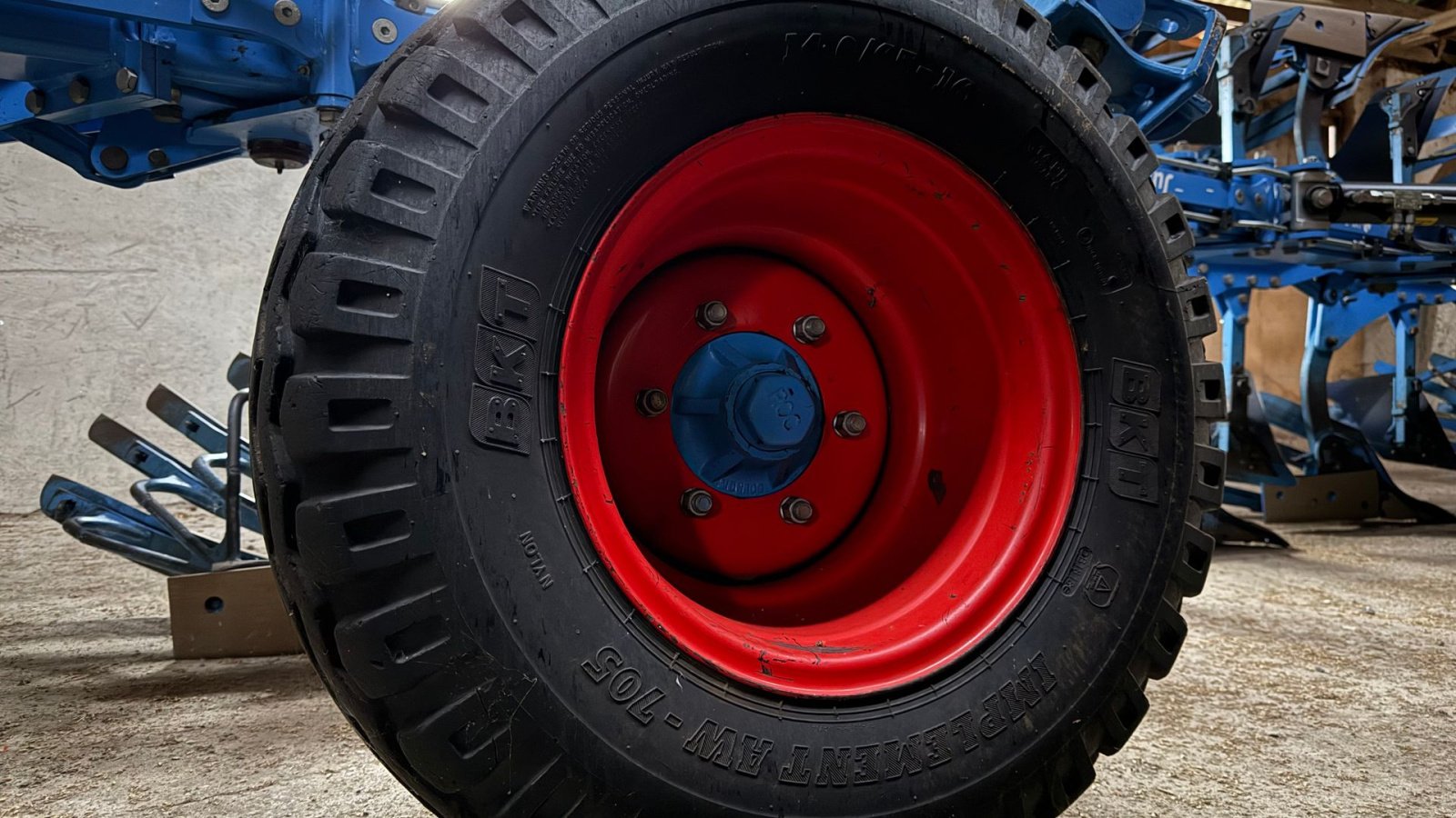 Pflug от тип Lemken JUWEL 8M VT 5+1 L100, Gebrauchtmaschine в Gjerlev J. (Снимка 4)