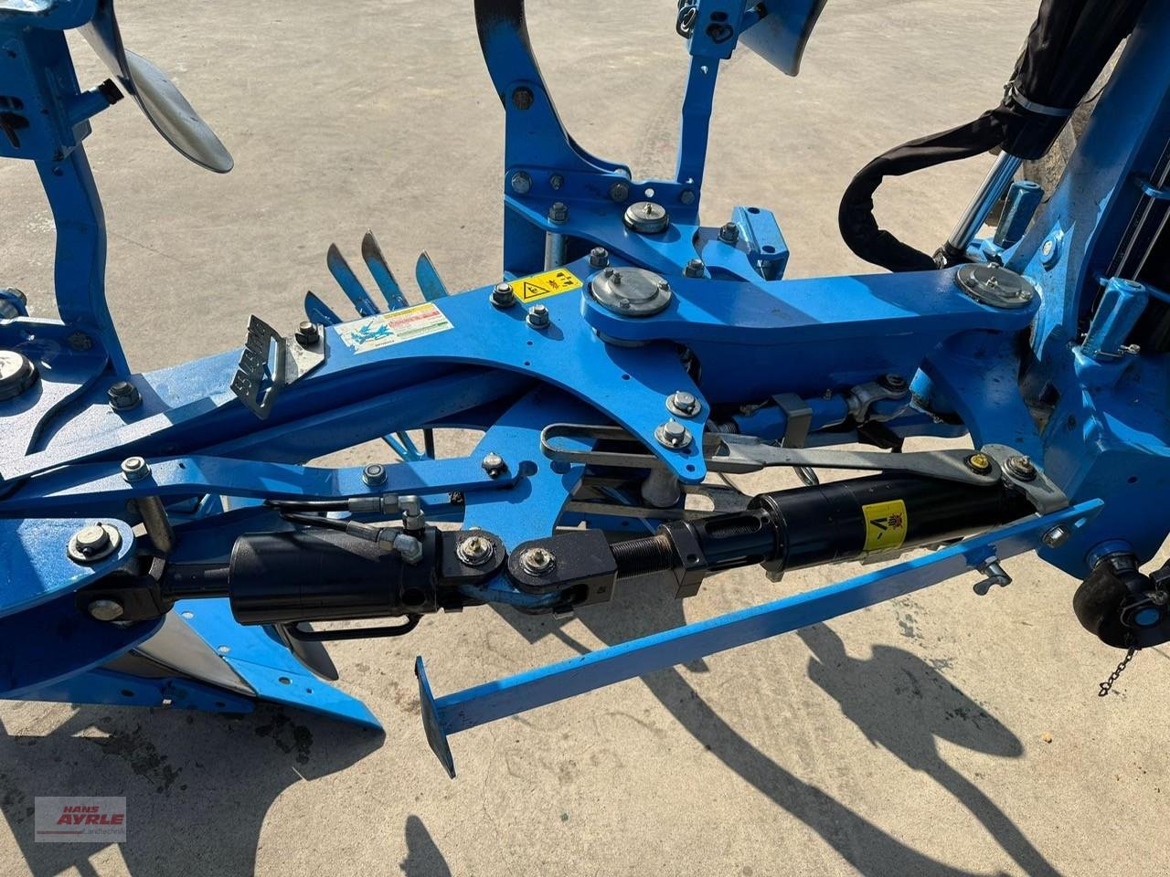 Pflug of the type Lemken Juwel7V4+1N100, Gebrauchtmaschine in Steinheim (Picture 9)