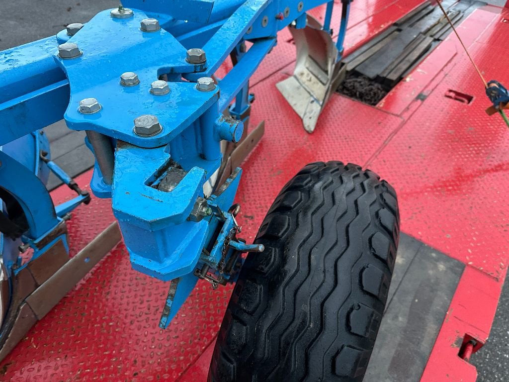 Pflug του τύπου Lemken VARI OPAL 7, Gebrauchtmaschine σε MORHANGE (Φωτογραφία 7)